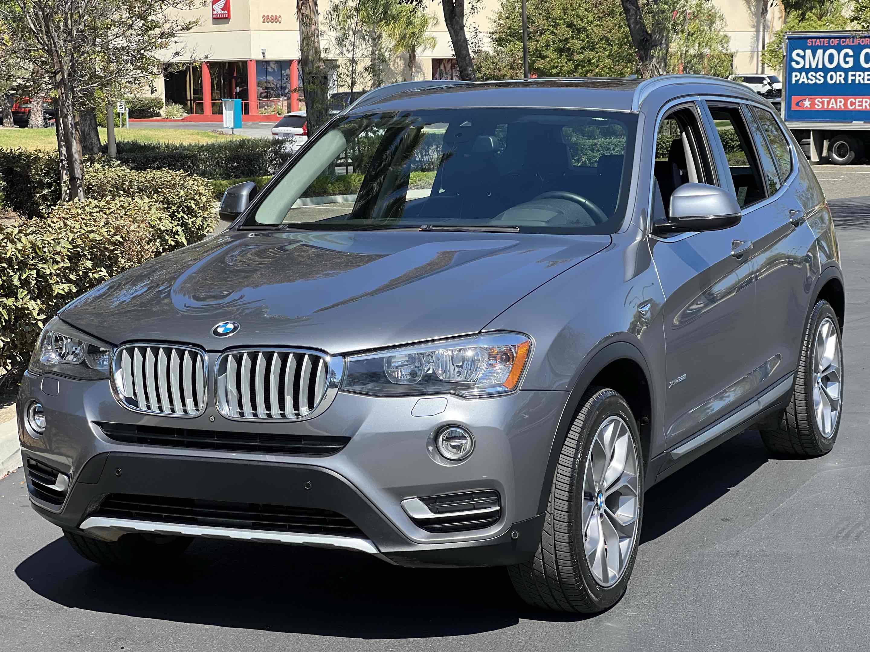 Used 2017 BMW X3 xDrive28i AWD/4WD image 15