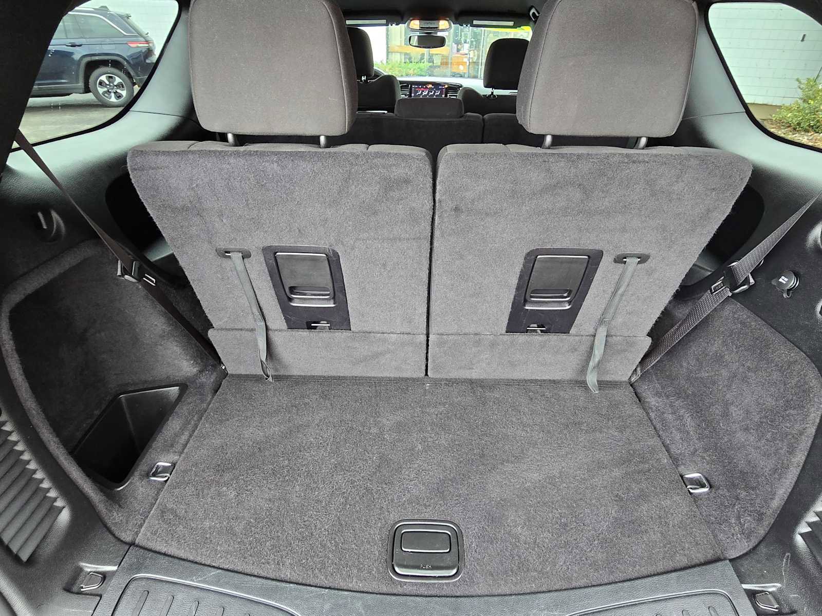 Used 2025 Dodge Durango GT AWD/4WD image 11