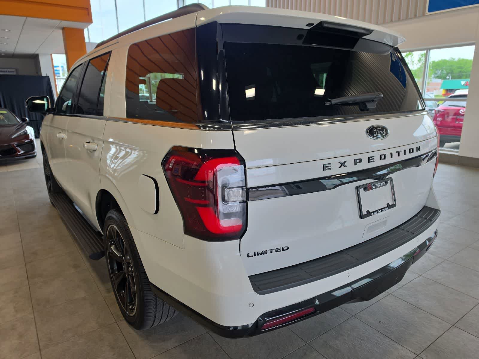 Used 2023 Ford Expedition Limited AWD/4WD image 11