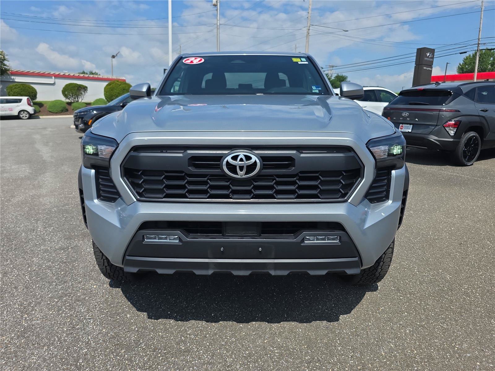 Used 2024 Toyota Tacoma TRD Off-Road AWD/4WD image 22
