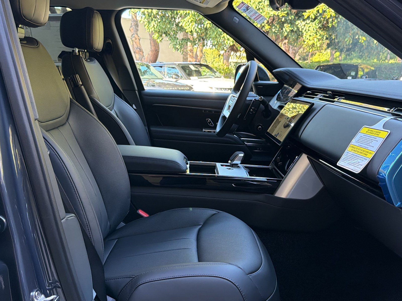 New 2026 Land Rover Range Rover SE AWD/4WD image 25