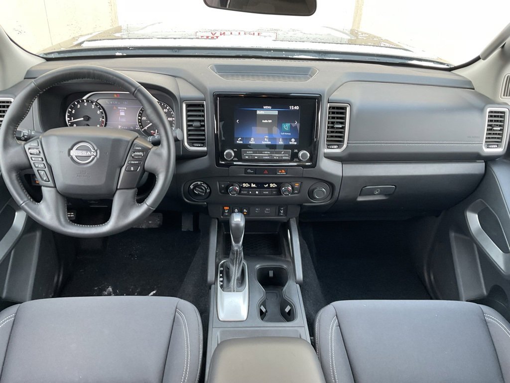 Used 2024 Nissan Frontier SV w/ SV Convenience Package image 16