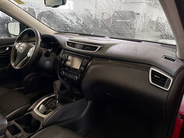 Used 2016 Nissan Rogue SL image 12