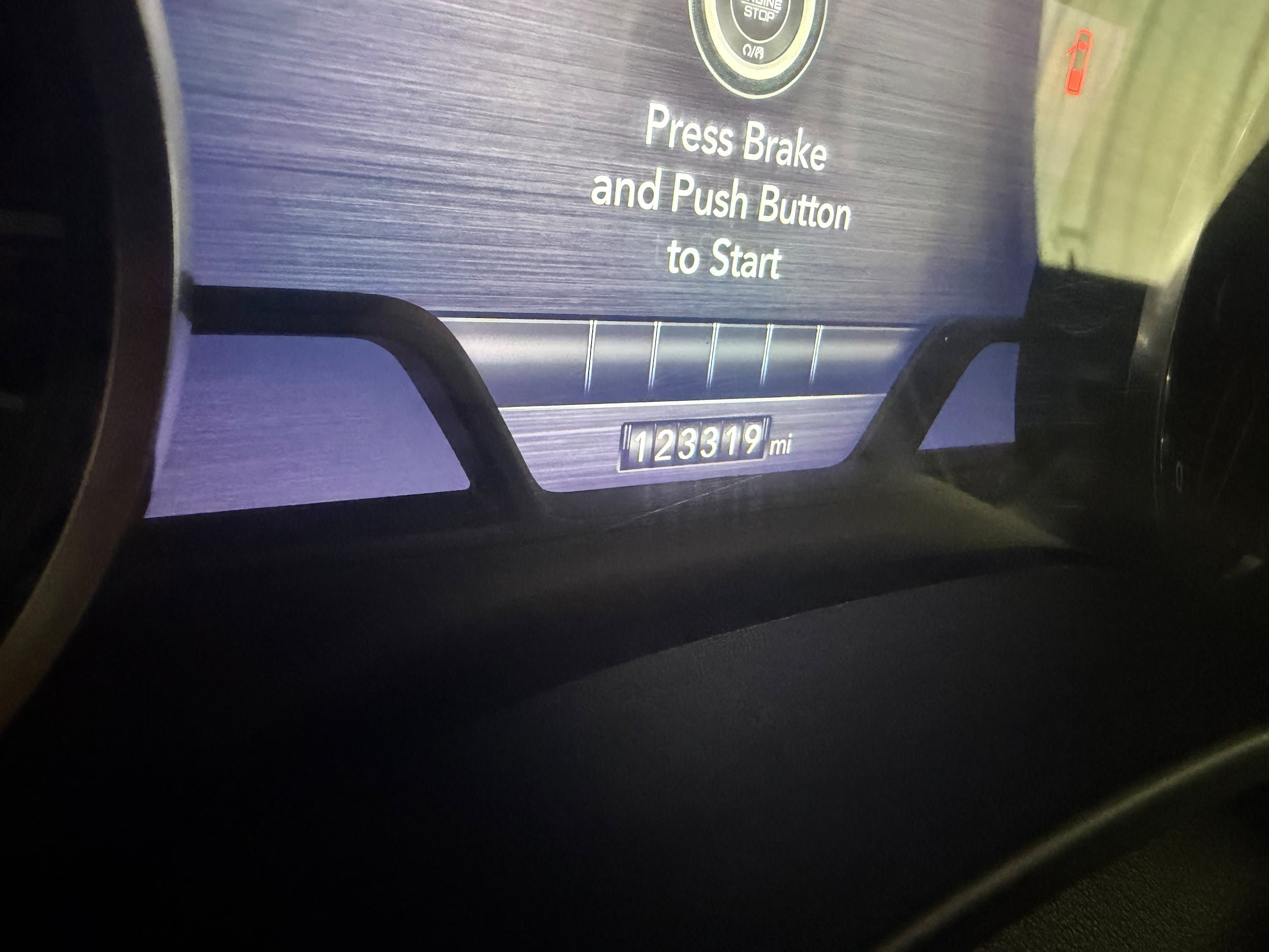 Used 2019 RAM 1500 Laramie AWD/4WD image 7