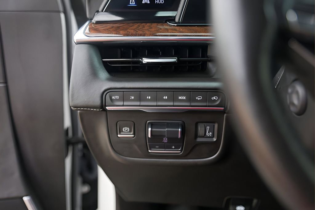 Certified 2023 Cadillac Escalade ESV Sport Platinum w/ LPO, ONYX Package AWD/4WD image 15