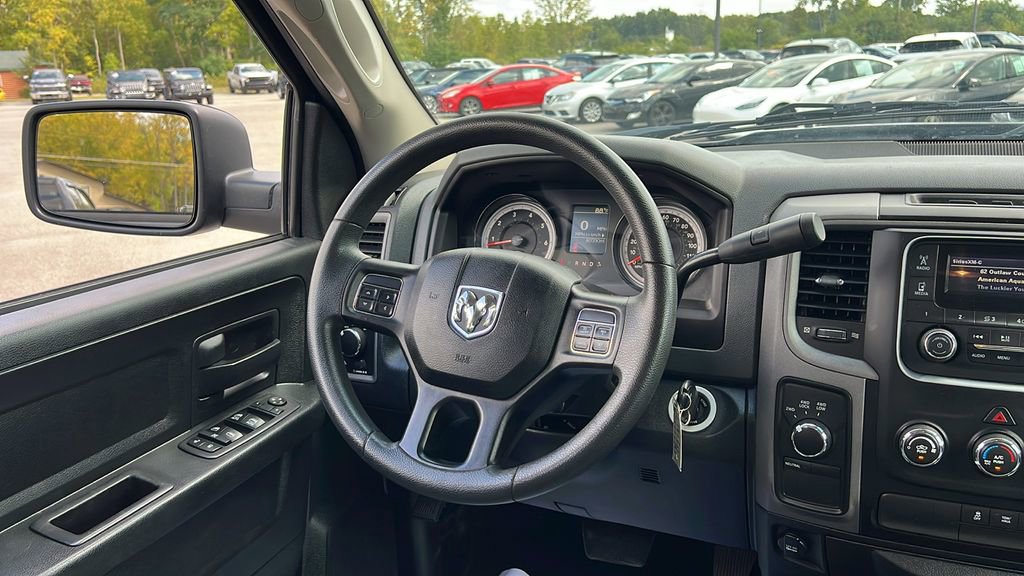 Used 2018 RAM 1500 ST w/ SXT Appearance Group image 13
