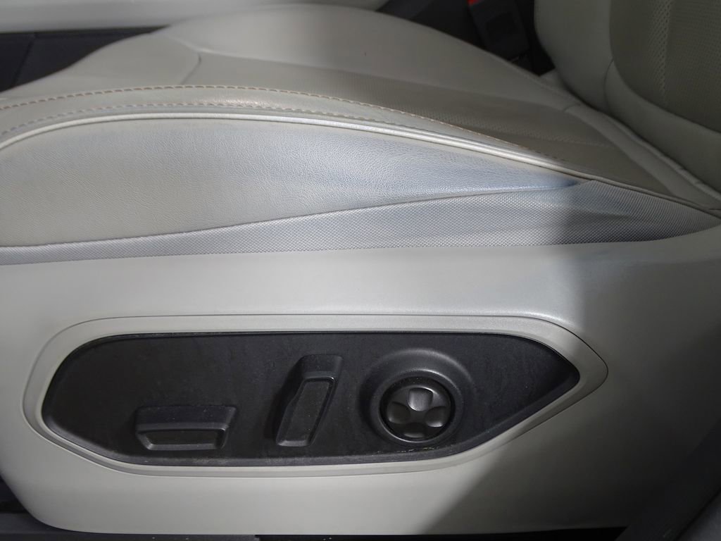 Used 2022 Jeep Grand Cherokee Overland image 24