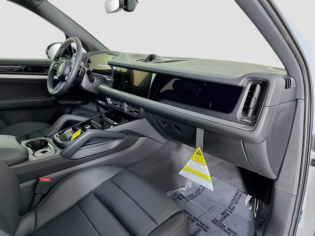 New 2026 Porsche Cayenne AWD/4WD image 31