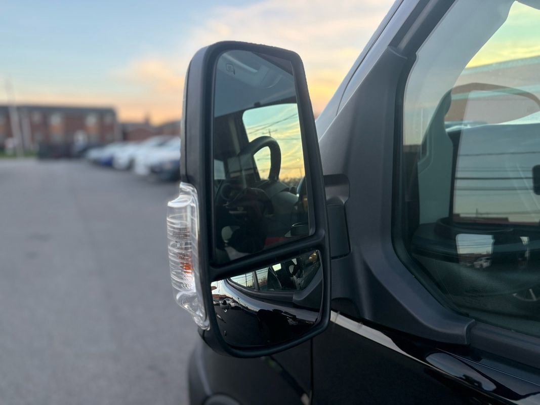 Used 2022 Ford Transit 250 Medium Roof image 18
