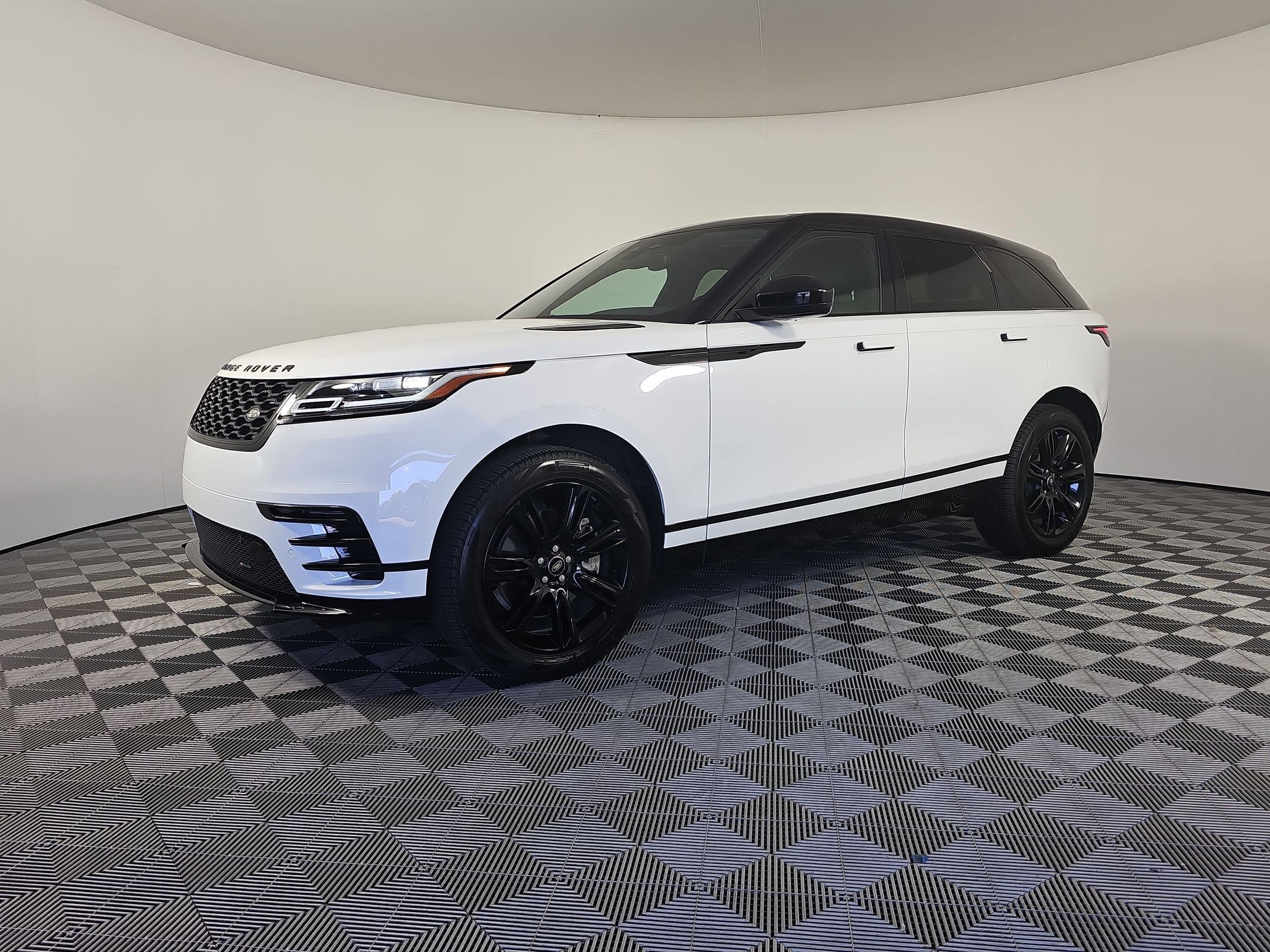 Used 2022 Land Rover Range Rover Velar R-Dynamic S