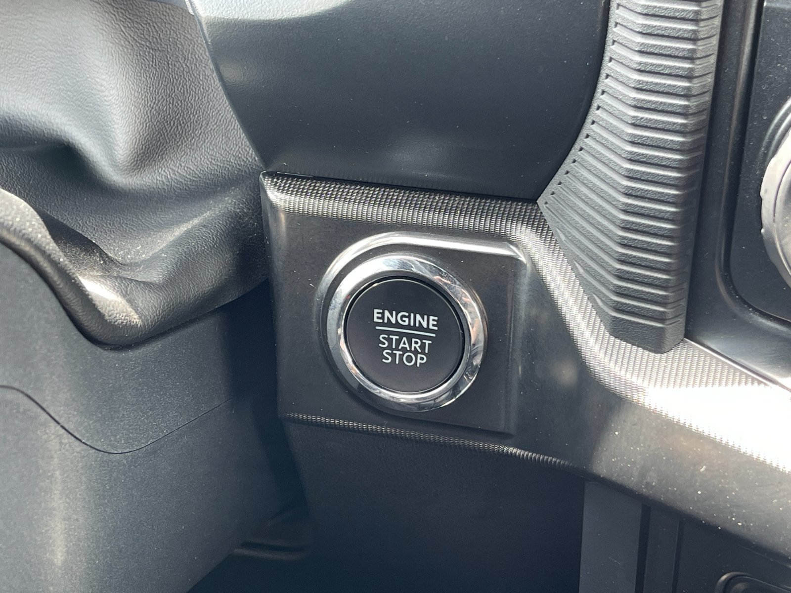 Used 2024 Ford F150 Raptor AWD/4WD image 25