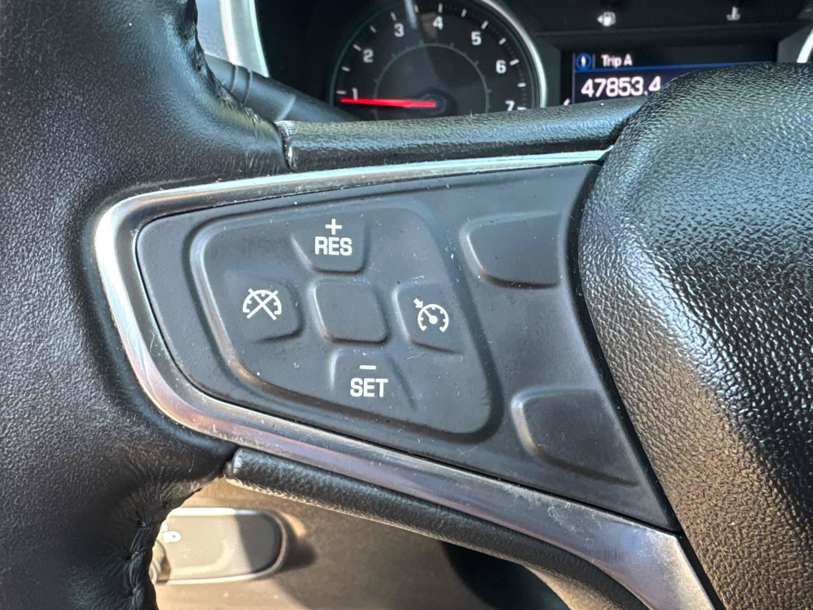 Used 2019 Chevrolet Equinox LT FWD image 31