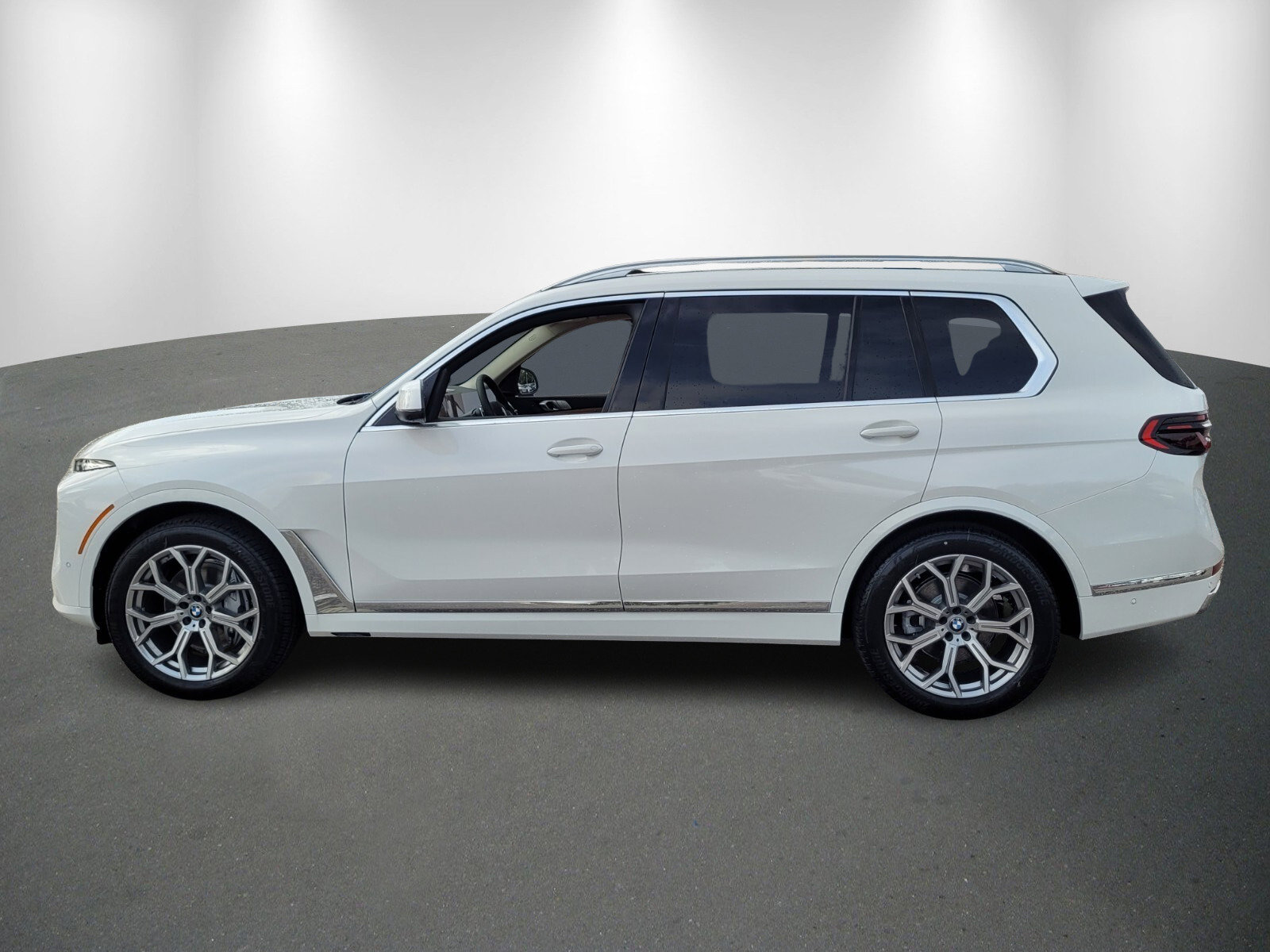 New 2026 BMW X7 xDrive40i w/ Premium Package image 4