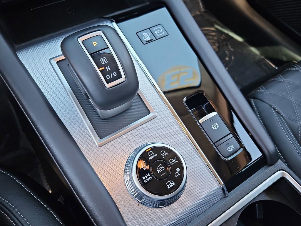 Used 2023 Mitsubishi Outlander SEL image 21