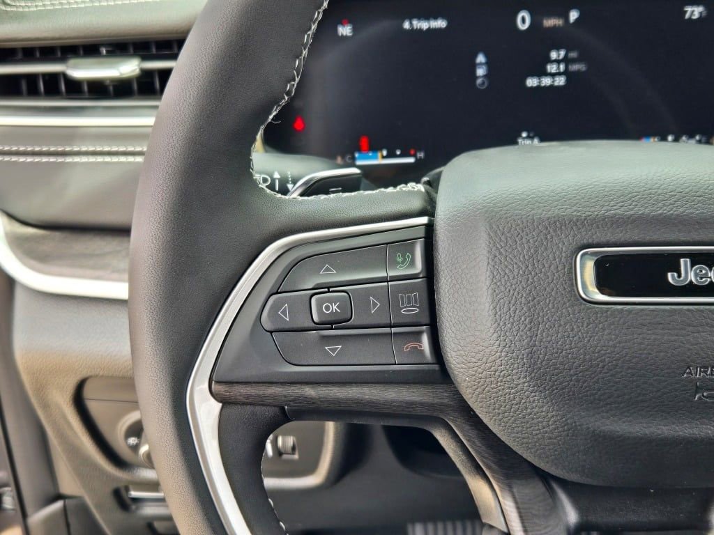 New 2025 Jeep Grand Cherokee Limited image 29