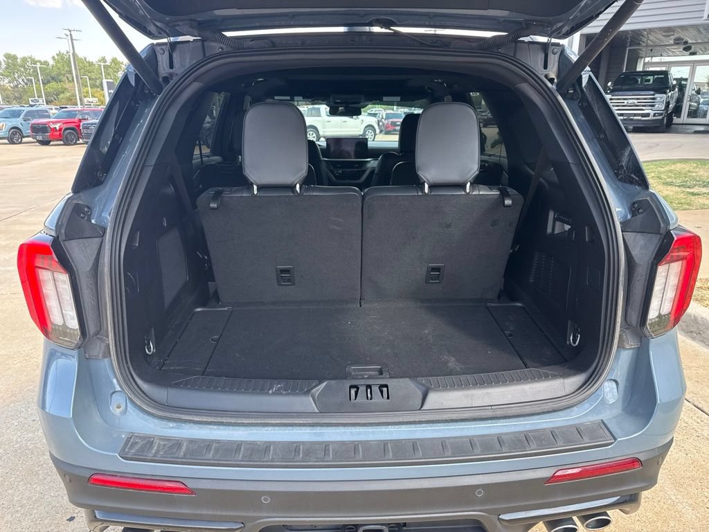 Used 2025 Ford Explorer ST AWD/4WD image 8