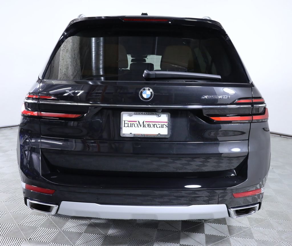 Used 2025 BMW X7 xDrive40i AWD/4WD image 5