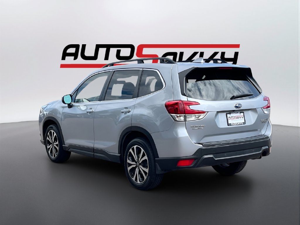Used 2023 Subaru Forester Limited AWD/4WD image 5