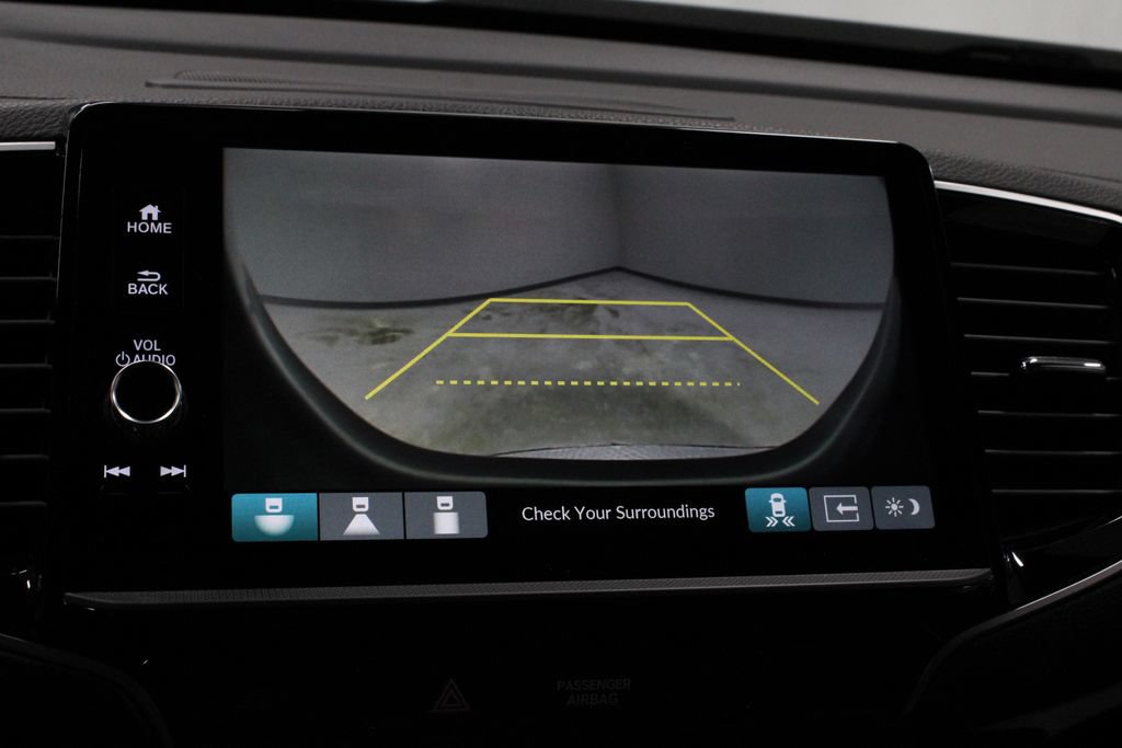 Used 2025 Honda Ridgeline Black Edition image 3
