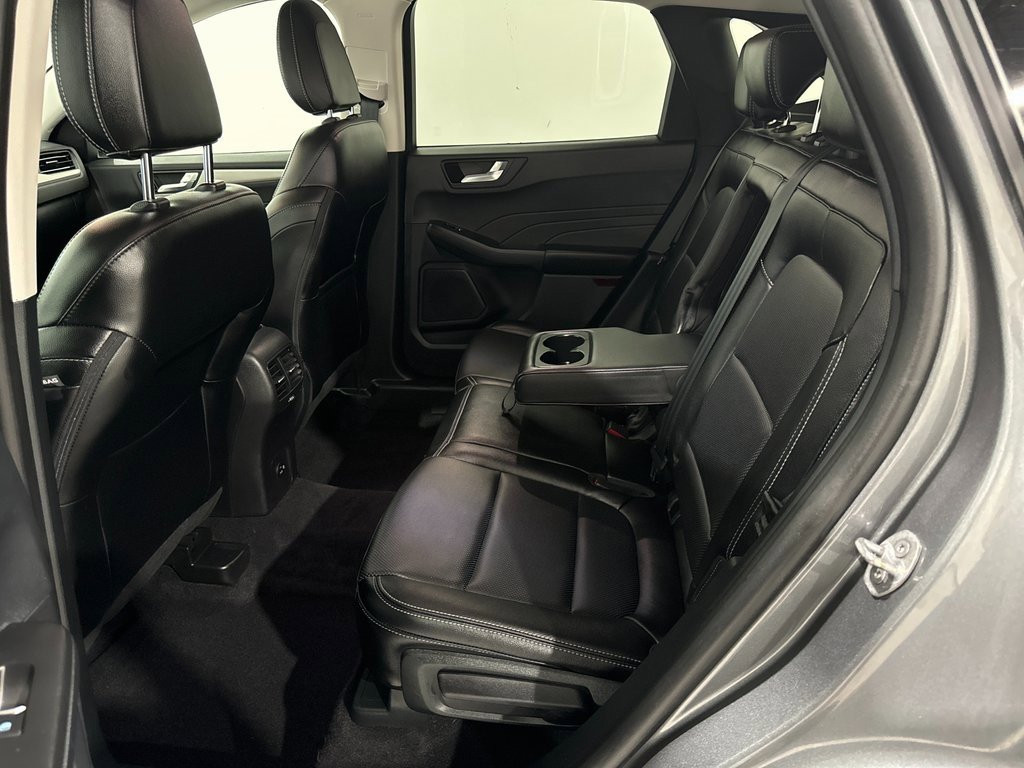 Used 2022 Ford Escape SEL image 20