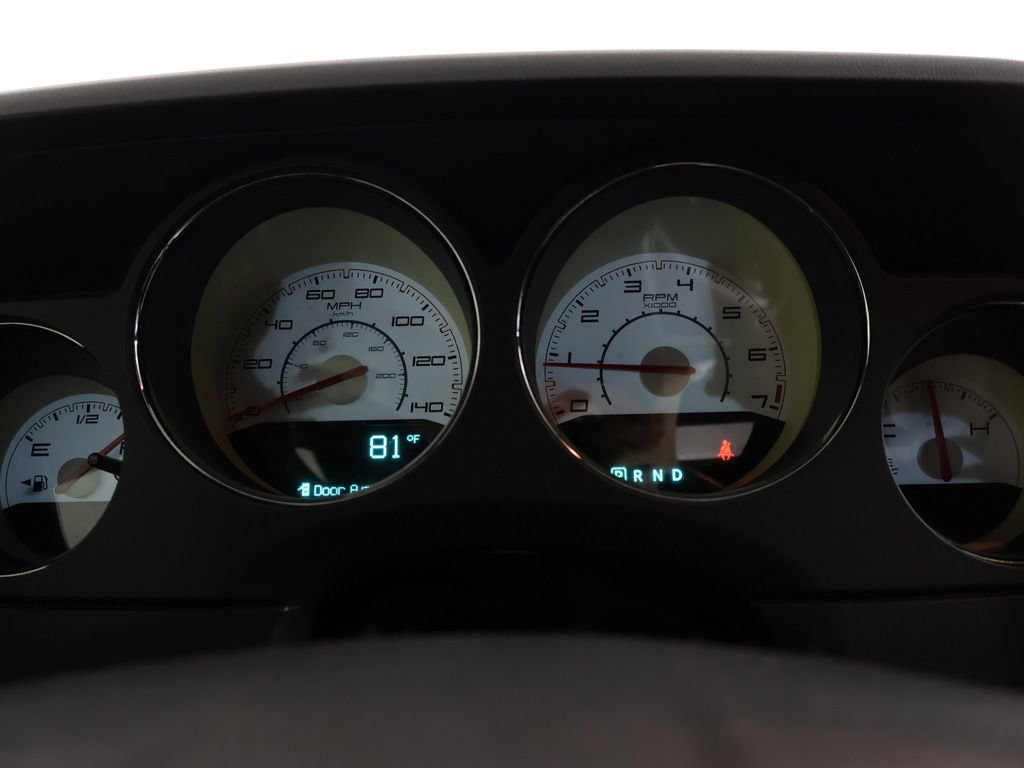 Used 2012 Dodge Challenger SXT RWD image 26