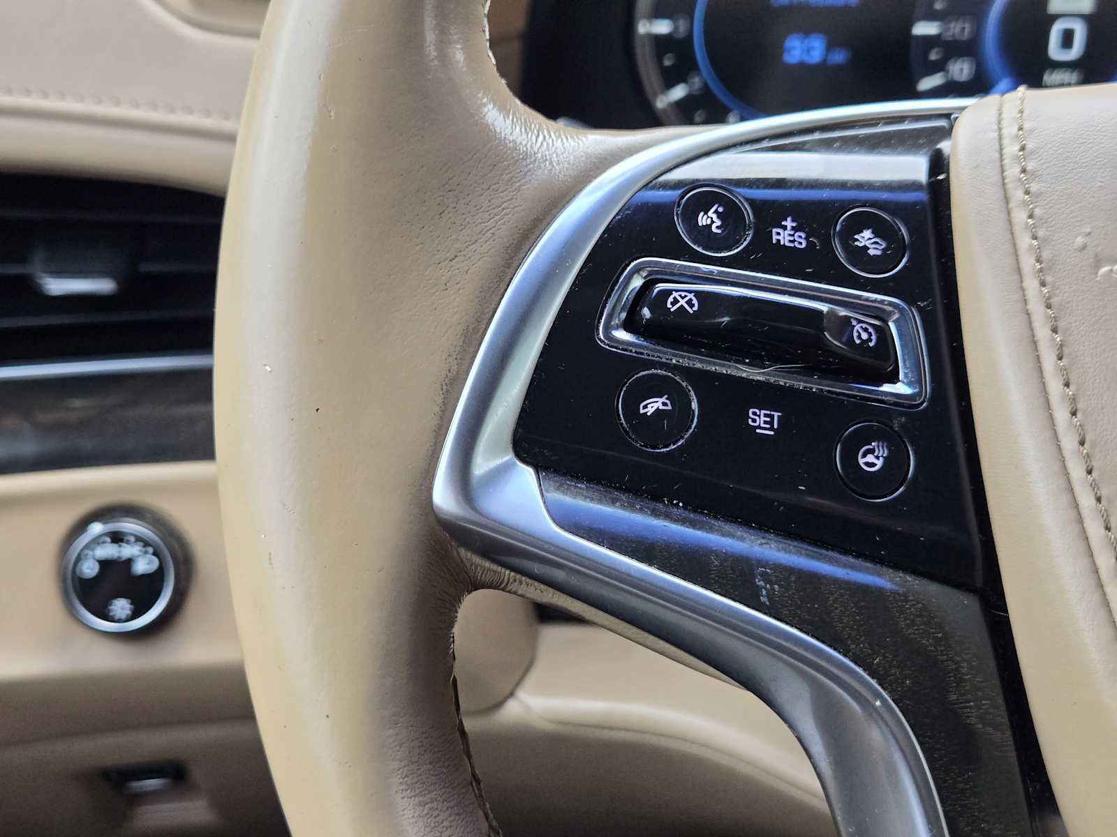 Used 2019 Cadillac Escalade ESV Platinum AWD/4WD image 27