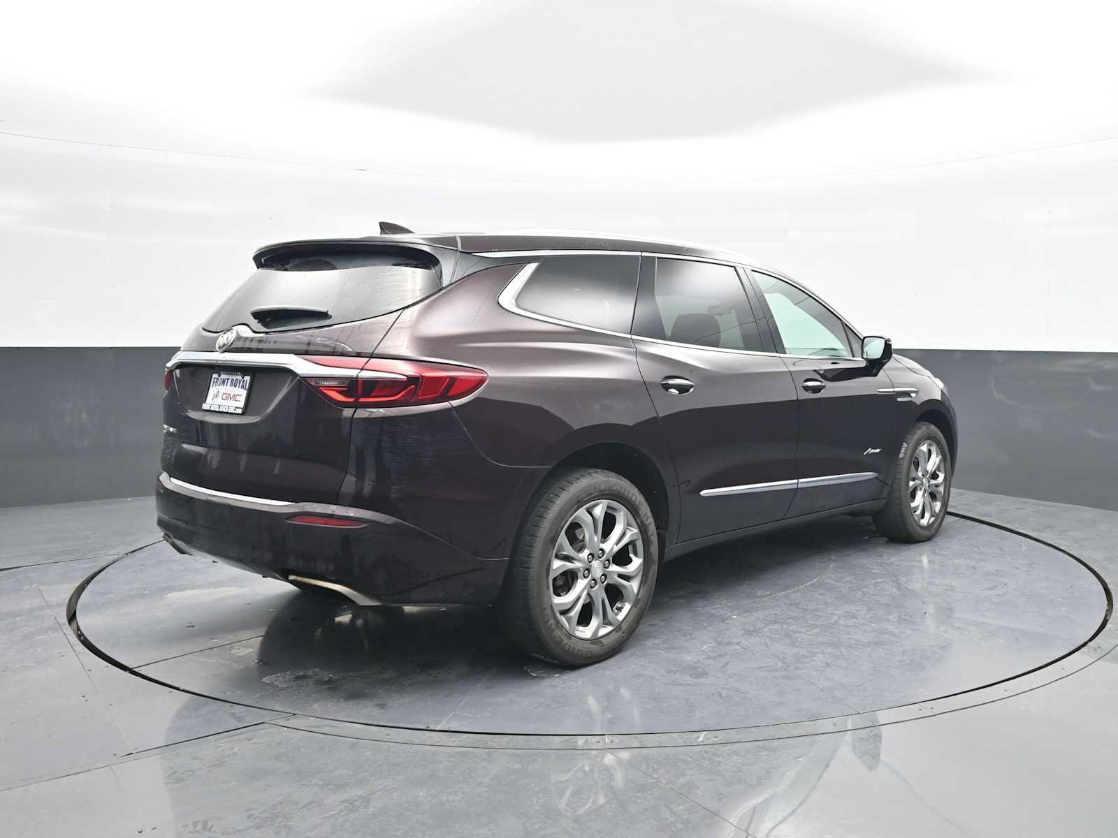 Used 2021 Buick Enclave Avenir w/ Avenir Technology Package image 8