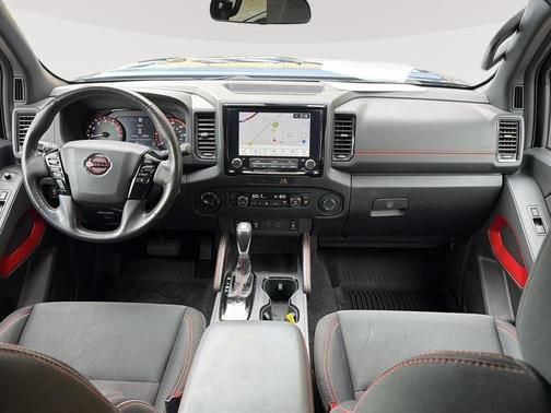 Used 2022 Nissan Frontier PRO-4X AWD/4WD image 9