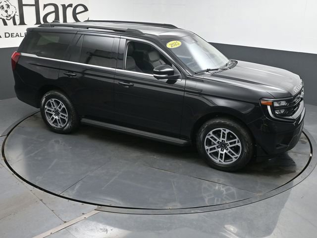 Used 2025 Ford Expedition Active AWD/4WD image 42