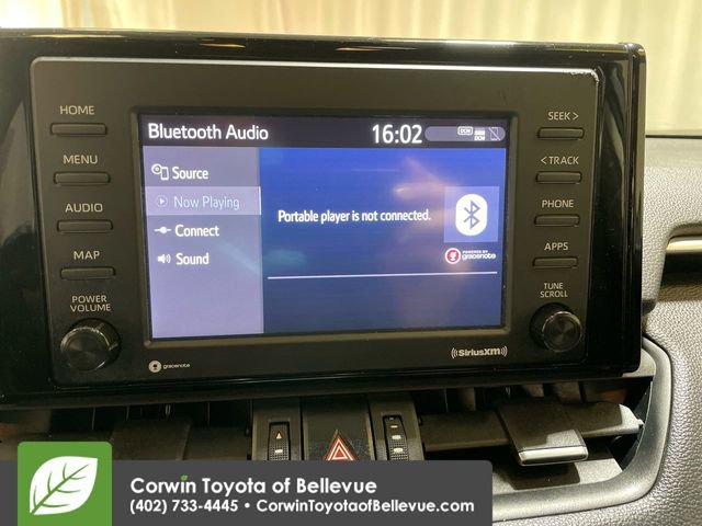 Used 2020 Toyota RAV4 XLE Premium image 21