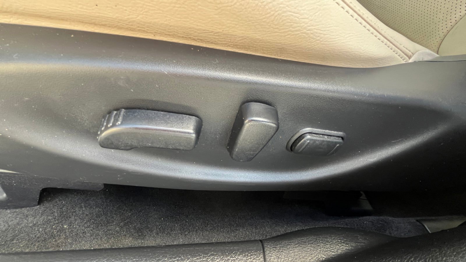 Used 2021 Nissan Maxima 3.5 SV w/ Floor Mat Group FWD image 18