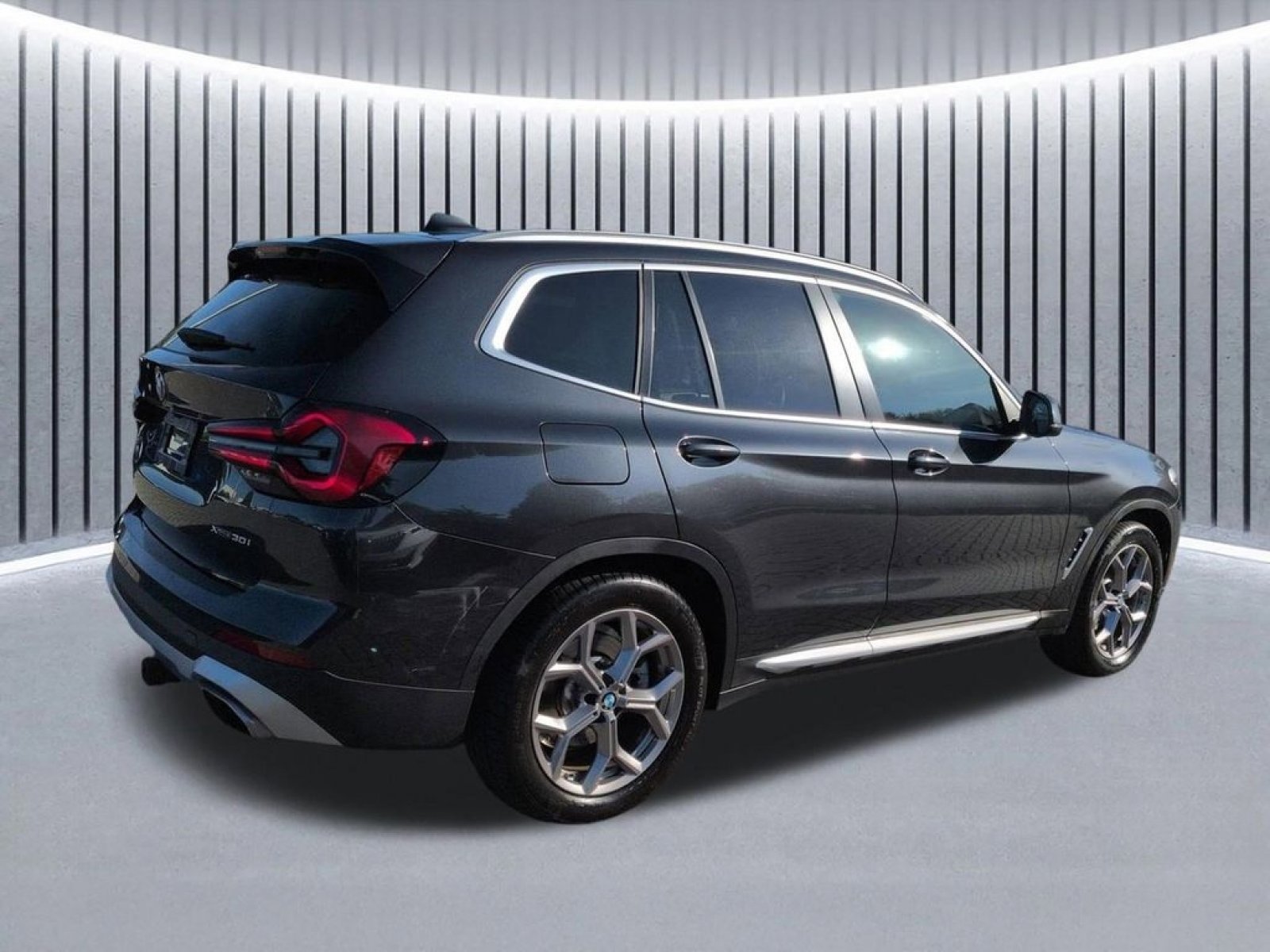 Used 2022 BMW X3 xDrive30i w/ Premium Package AWD/4WD image 5