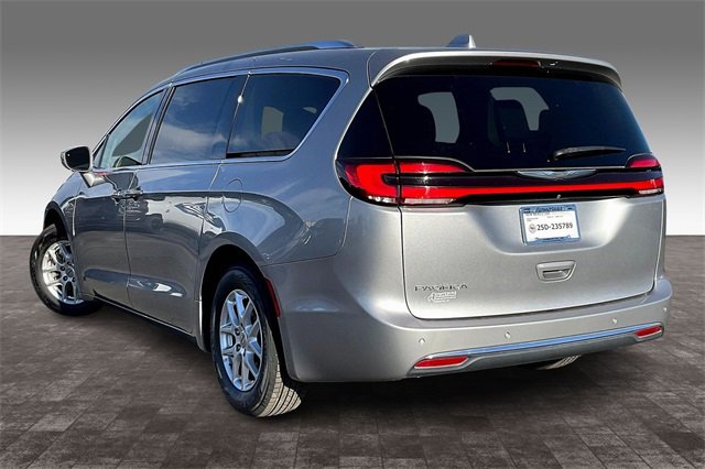 Used 2021 Chrysler Pacifica Touring-L image 12
