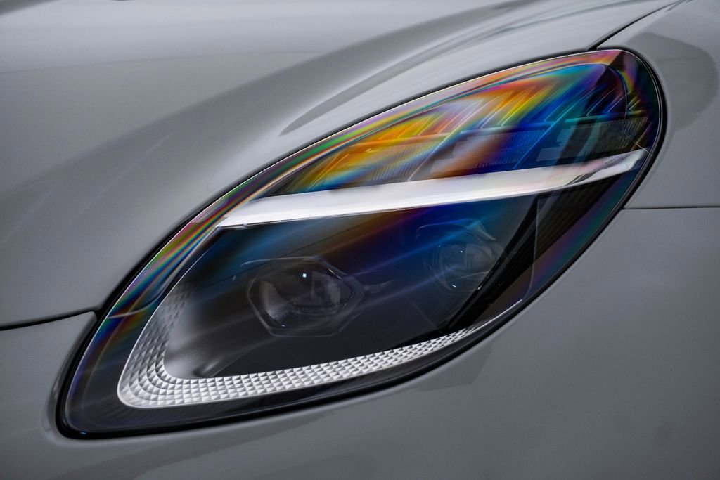 New 2026 Aston Martin V8 Vantage S image 6