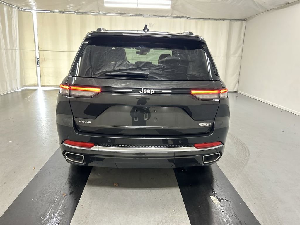 Used 2024 Jeep Grand Cherokee Summit AWD/4WD image 22