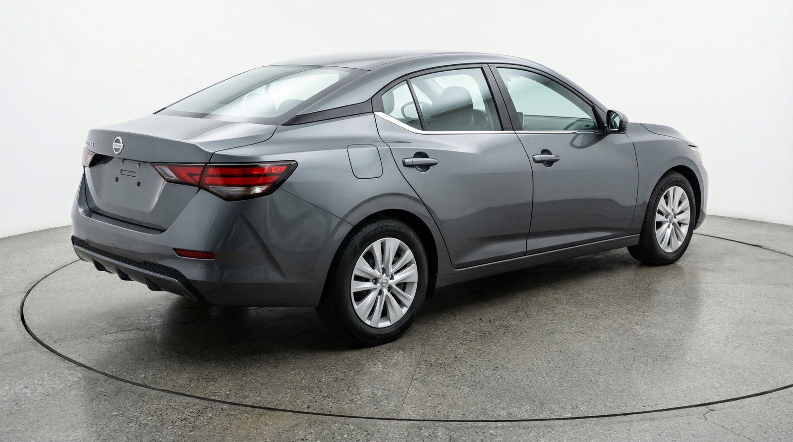 Used 2025 Nissan Sentra S image 9