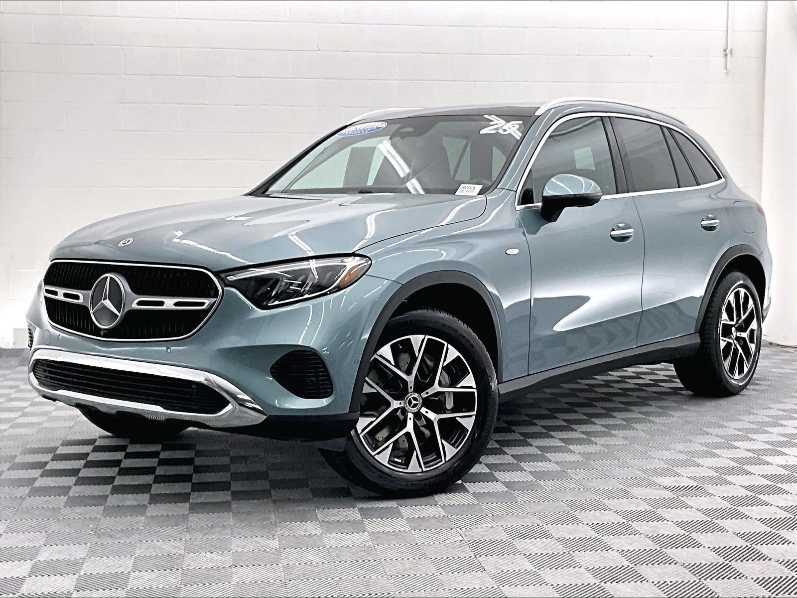 Certified 2025 Mercedes-Benz GLC 350e 4MATIC image 13
