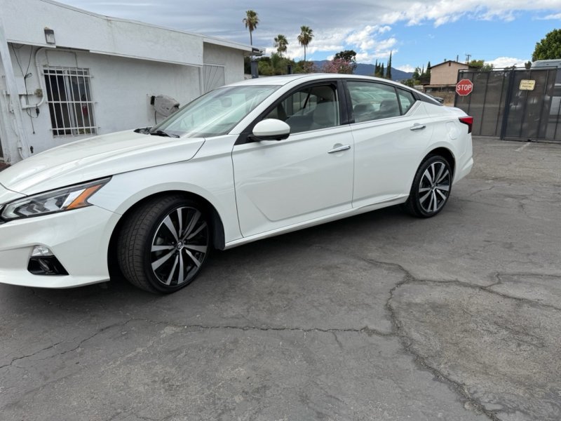 Used 2019 Nissan Altima 2.5 Platinum AWD/4WD image 6