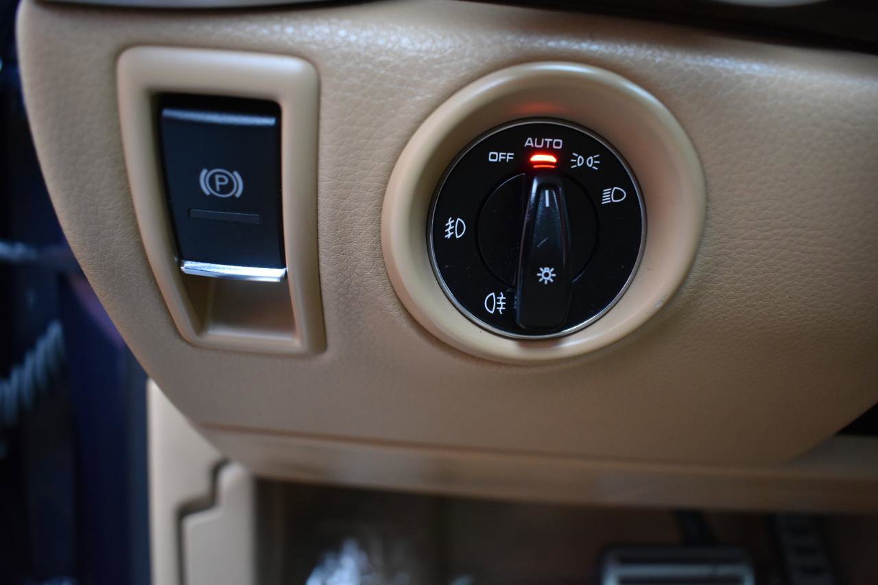 Used 2014 Porsche Cayenne S AWD/4WD image 39