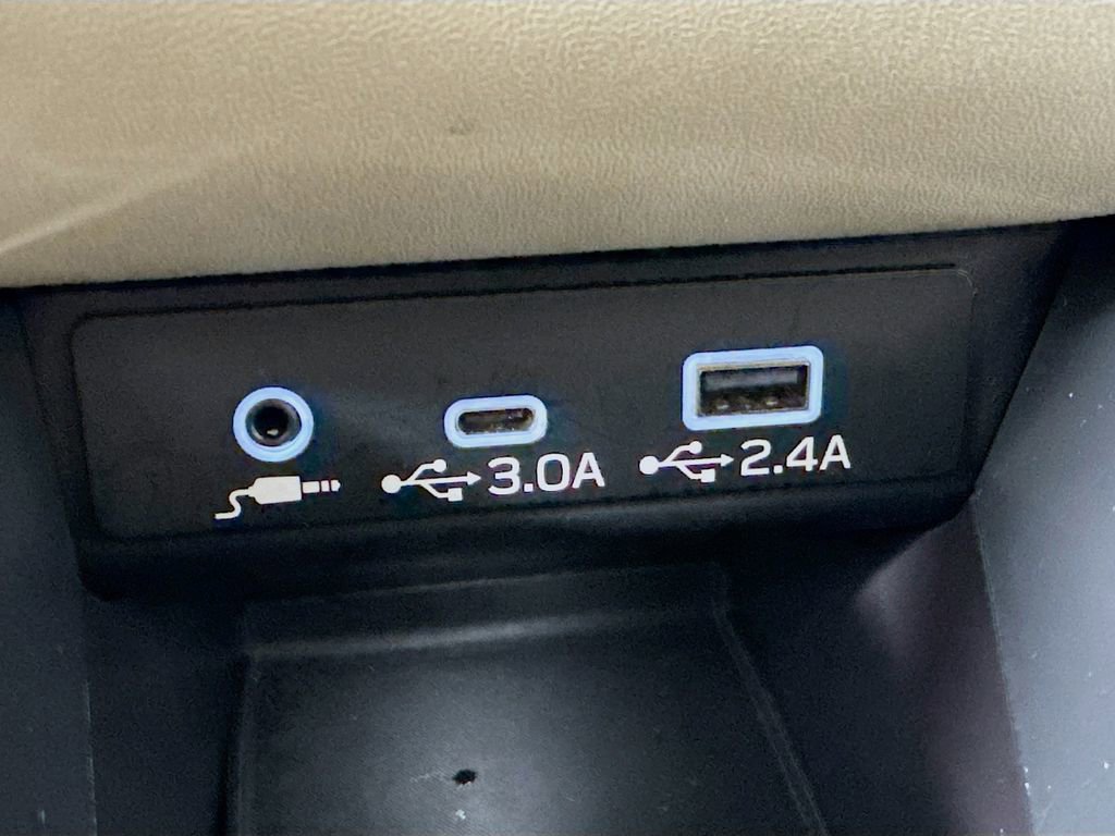 Used 2024 Subaru Outback Premium image 17