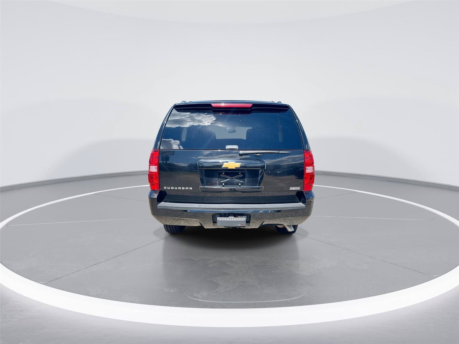 Used 2012 Chevrolet Suburban LS AWD/4WD image 7