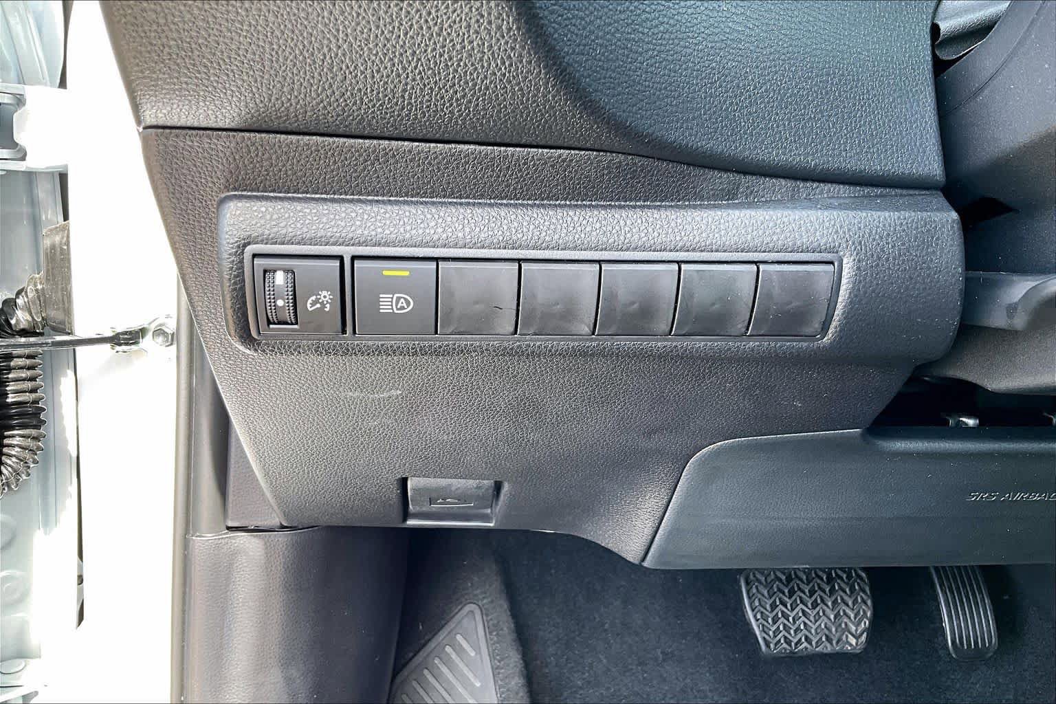 Used 2026 Toyota Corolla LE image 31