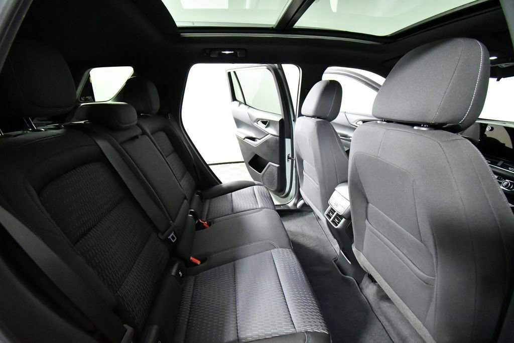 Used 2025 Chevrolet Equinox LT image 23