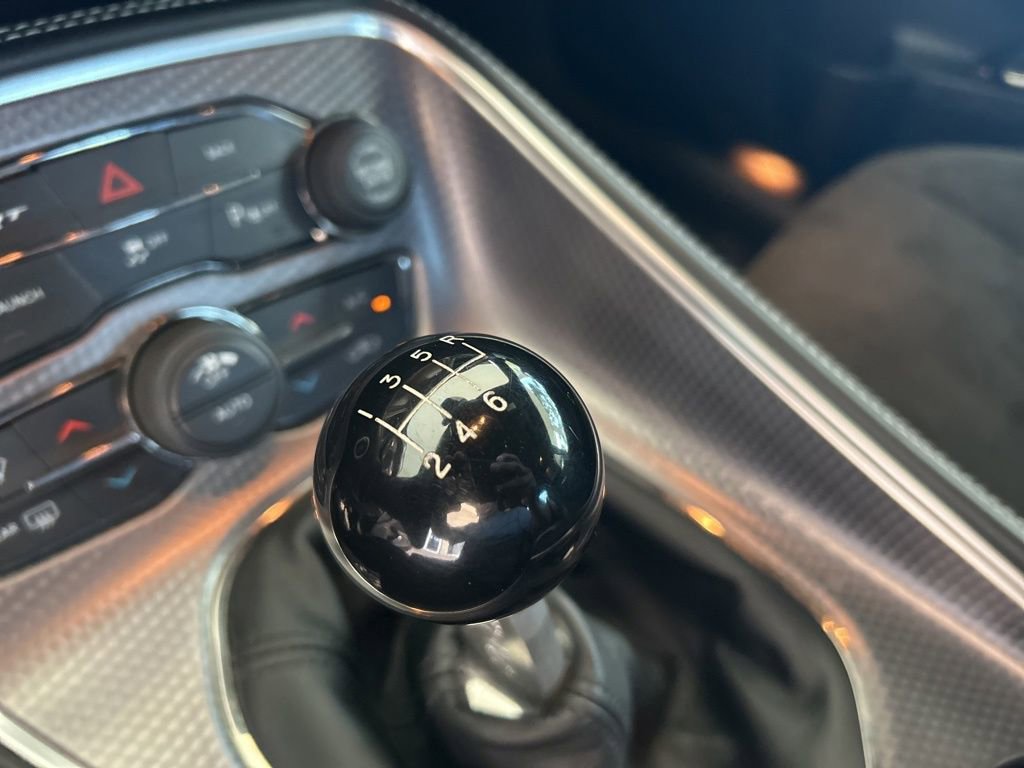 Used 2015 Dodge Challenger SRT Hellcat image 8