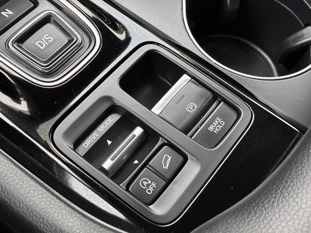 Used 2025 Honda Pilot EX-L image 29