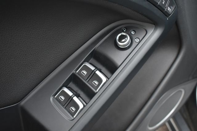 Used 2015 Audi RS 5 Cabriolet w/ Black Optic Plus Package AWD/4WD image 17