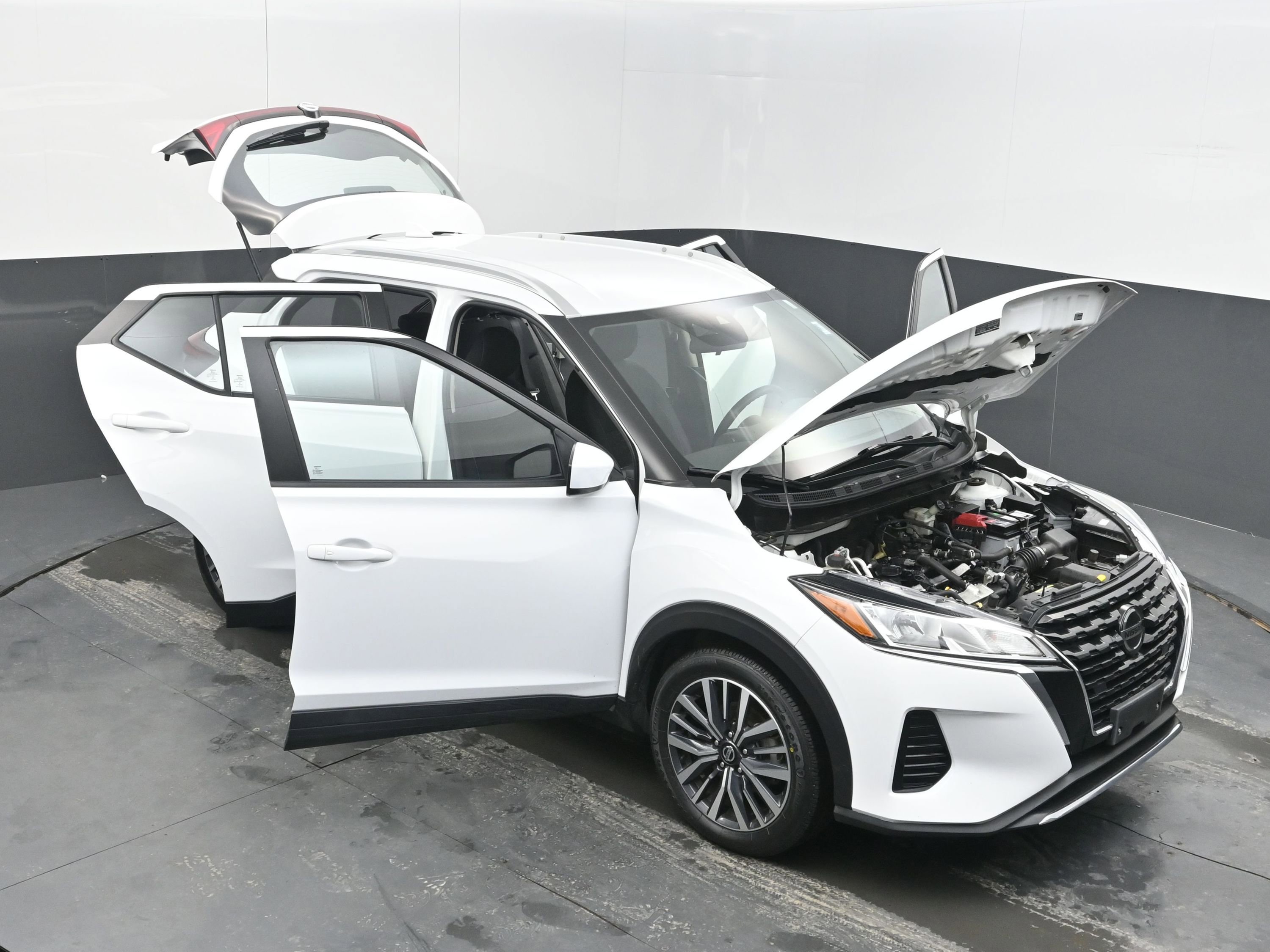 Certified 2021 Nissan Kicks SV image 34