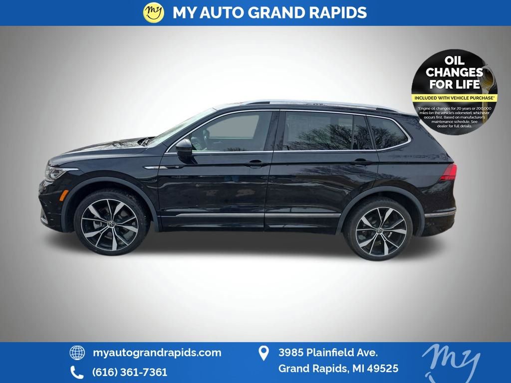 Used 2022 Volkswagen Tiguan SEL R-Line image 8