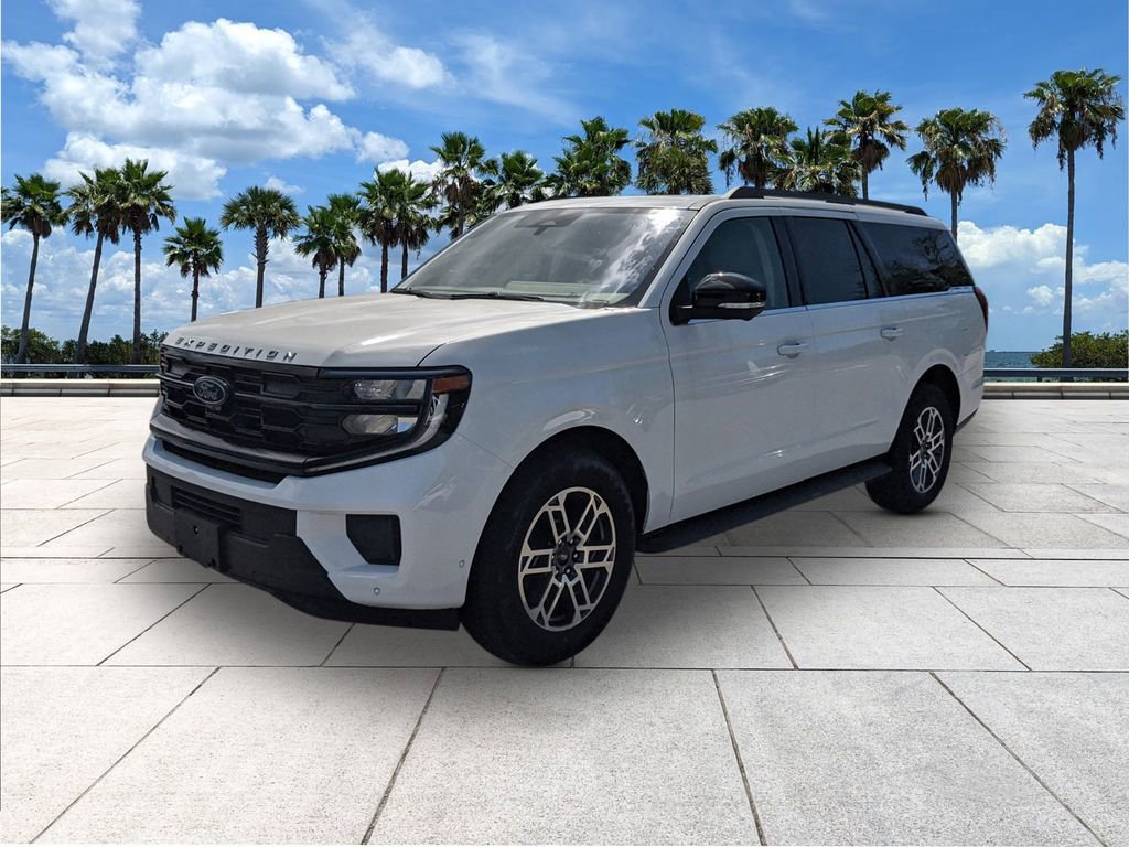 Used 2025 Ford Expedition Max Active image 3