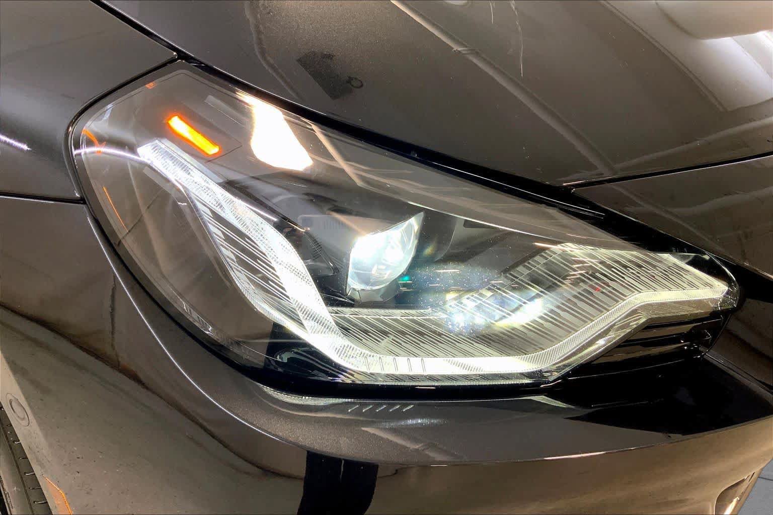 Used 2024 BMW M2 w/ Lighting Package RWD image 27